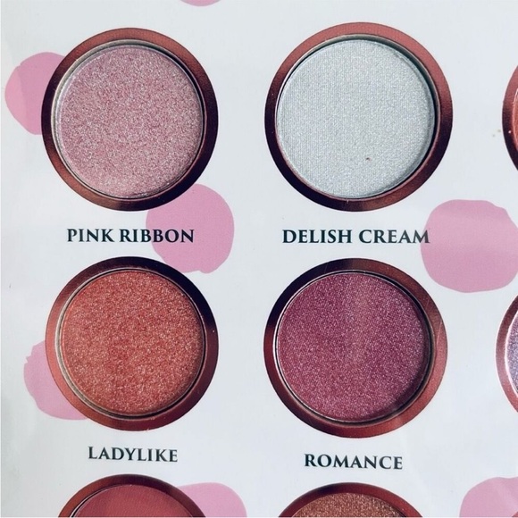 Disney Marie Aristocats Eyeshadow 15 Shades Large Palette - Picture 3 of 7